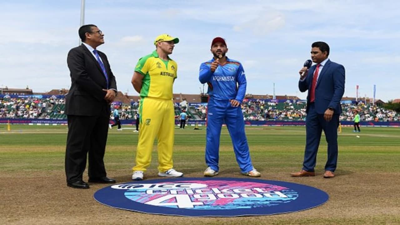 ব্যাট হাতে নামছেন আফগানরা, এক বছরের অপেক্ষা আজ শেষ দুই অজি র ব্যাট হাতে নামছেন আফগানরা, এক বছরের অপেক্ষা আজ শেষ দুই অজি র