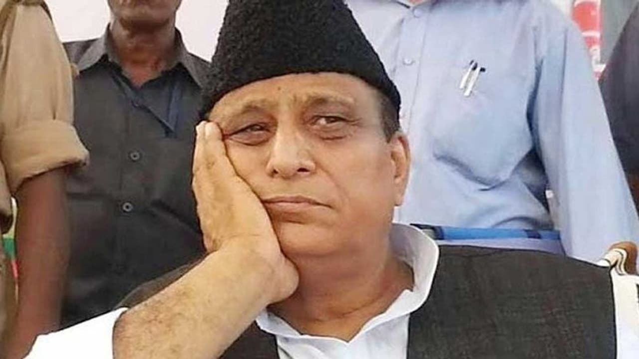 सांसद बनते ही आजम खान पर गिरी योगी की गाज