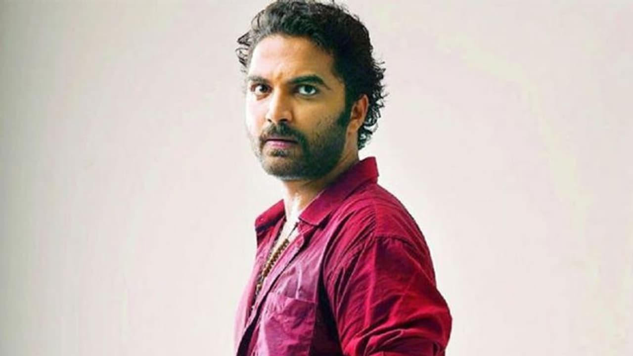 Vishwaksen:రేటు పెంచి షాక్ ఇచ్చిన విశ్వక్ సేన్ ...ఎంతంటే Vishwaksen:రేటు పెంచి షాక్ ఇచ్చిన విశ్వక్ సేన్ ...ఎంతంటే