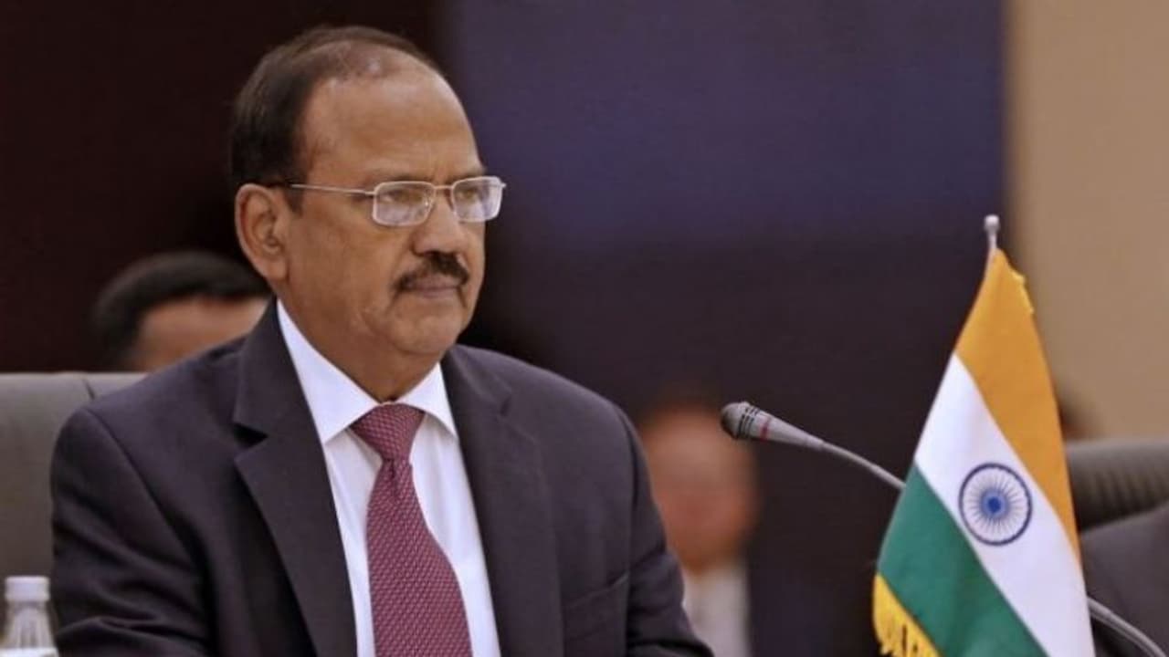 डोभाल का ‘मास्टर प्लान’, घाटी में एक ही दिन में ढेर हुए छह आतंकी