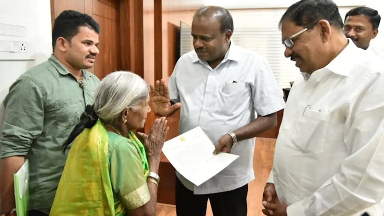 Padmashri awardee Saalumarada Thimmakka meets Karnataka CM, saves 287 trees from axe
