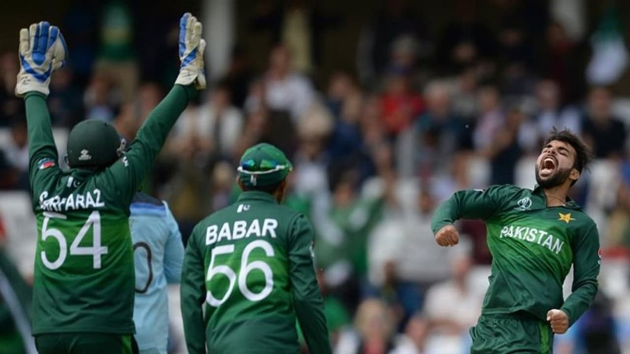 ವಿಶ್ವಕಪ್ 2019: ಇಂಗ್ಲೆಂಡ್ ಮಣಿಸಿ ಸೇಡು ತೀರಿಸಿಕೊಂಡ ಪಾಕಿಸ್ತಾನ ವಿಶ್ವಕಪ್ 2019: ಇಂಗ್ಲೆಂಡ್ ಮಣಿಸಿ ಸೇಡು ತೀರಿಸಿಕೊಂಡ ಪಾಕಿಸ್ತಾನ