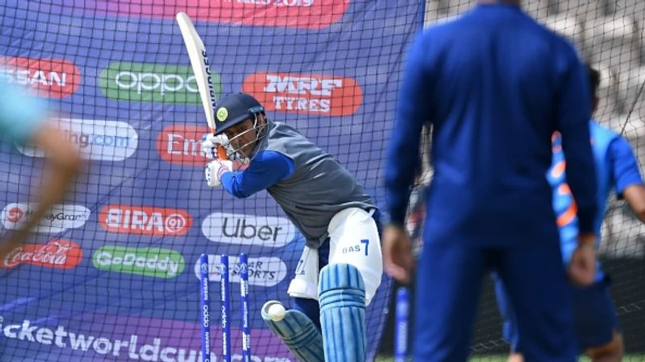 ఇది ధోనీ ట్రైలర్ మాత్రమే...అసలు సినిమా ముందుంది: బిసిసిఐ (వీడియో) ఇది ధోనీ ట్రైలర్ మాత్రమే...అసలు సినిమా ముందుంది: బిసిసిఐ (వీడియో)