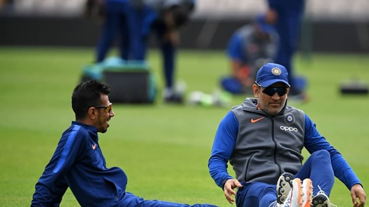 Yuzvendra Chahal reveals he can never get over MS Dhoni's unassuming nature Yuzvendra Chahal reveals he can never get over MS Dhoni's unassuming nature