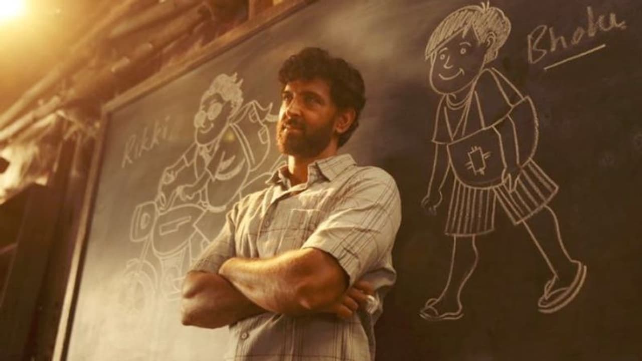 Super 30 actor Hrithik Roshan gets emotional, thanks his teachers Super 30 actor Hrithik Roshan gets emotional, thanks his teachers