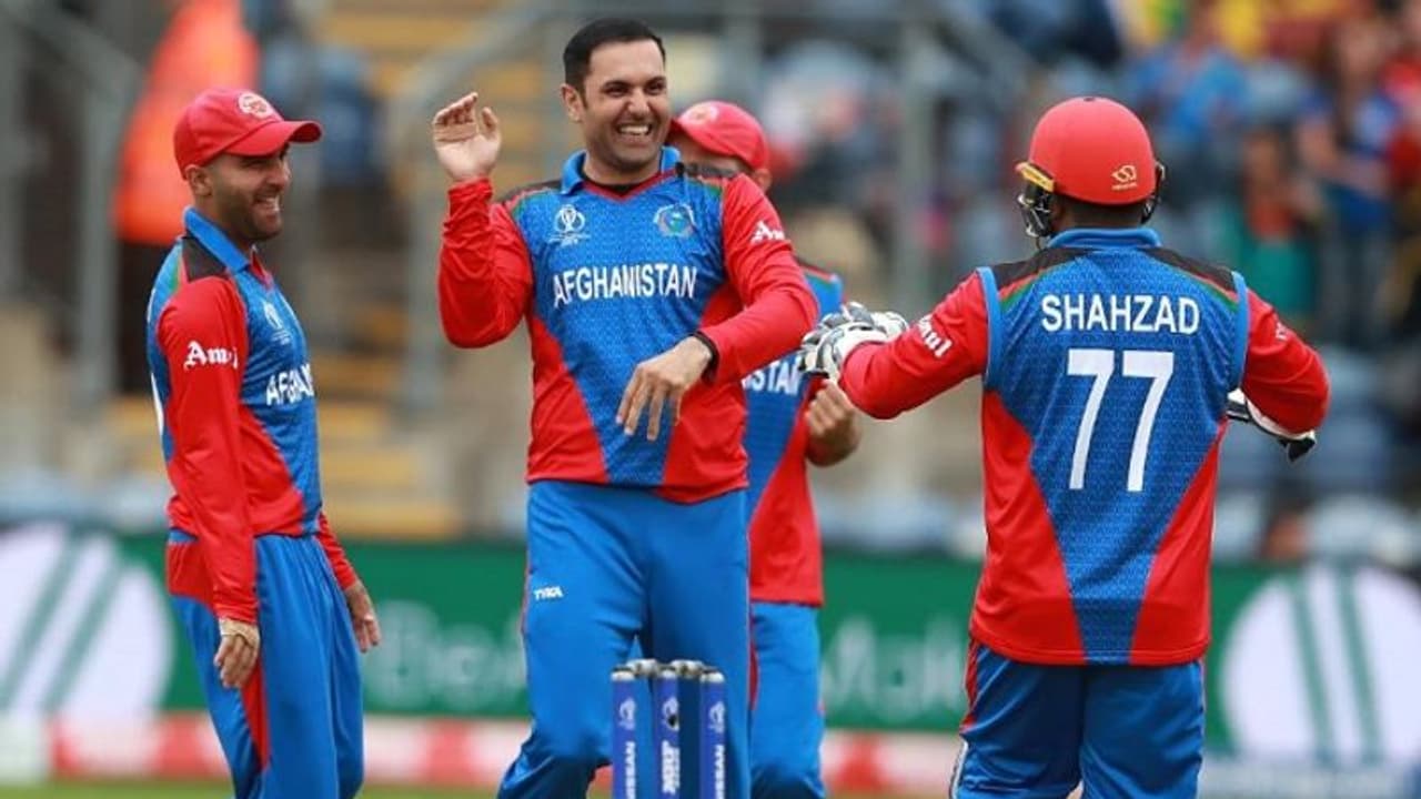 ವಿಶ್ವಕಪ್ 2019: ಶ್ರೀಲಂಕಾ 201 ರನ್ಗೆ ಆಲೌಟ್ ಅಫ್ಘಾನ್ಗೆ 187 ರನ್ ಟಾರ್ಗೆಟ್! ವಿಶ್ವಕಪ್ 2019: ಶ್ರೀಲಂಕಾ 201 ರನ್ಗೆ ಆಲೌಟ್ ಅಫ್ಘಾನ್ಗೆ 187 ರನ್ ಟಾರ್ಗೆಟ್!