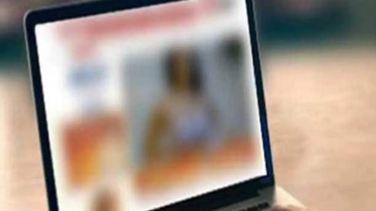 ಸೋಶಿಯಲ್ ಮೀಡಿಯಾದಲ್ಲಿ ನಿಮ್ಮ ಪೋರ್ನ್ ವಿಡಿಯೋ ಬಂದ್ರೂ ಅಚ್ಚರಿಯಿಲ್ಲ! ಇದು ಡೀಪ್ಫೇಕ್ ಕಾಲ ಸೋಶಿಯಲ್ ಮೀಡಿಯಾದಲ್ಲಿ ನಿಮ್ಮ ಪೋರ್ನ್ ವಿಡಿಯೋ ಬಂದ್ರೂ ಅಚ್ಚರಿಯಿಲ್ಲ! ಇದು ಡೀಪ್ಫೇಕ್ ಕಾಲ