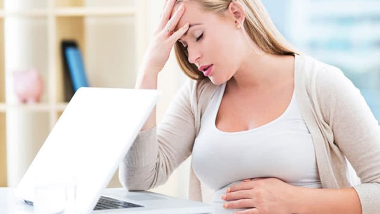  ഗർഭകാലത്തെ ഛർദ്ദിയും നെഞ്ചെരിച്ചിലും; ശ്രദ്ധിക്കേണ്ട കാര്യങ്ങൾ ഗർഭകാലത്തെ ഛർദ്ദിയും നെഞ്ചെരിച്ചിലും; ശ്രദ്ധിക്കേണ്ട കാര്യങ്ങൾ