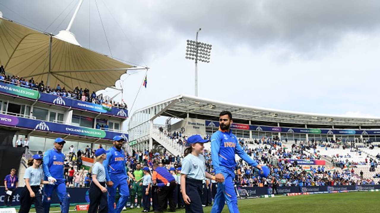 അഫ്ഗാനെതിരായ പോരാട്ടം, ഇന്ത്യന് ടീമില് രണ്ട് മാറ്റങ്ങള്ക്ക് സാധ്യത; സാധ്യതാ ടീം അഫ്ഗാനെതിരായ പോരാട്ടം, ഇന്ത്യന് ടീമില് രണ്ട് മാറ്റങ്ങള്ക്ക് സാധ്യത; സാധ്യതാ ടീം