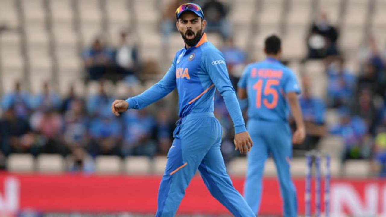 ரன் அவுட்டை மிஸ் பண்ண தோனி.. கேட்ச்சை விட்ட ரோஹித் ரன் அவுட்டை மிஸ் பண்ண தோனி.. கேட்ச்சை விட்ட ரோஹித்