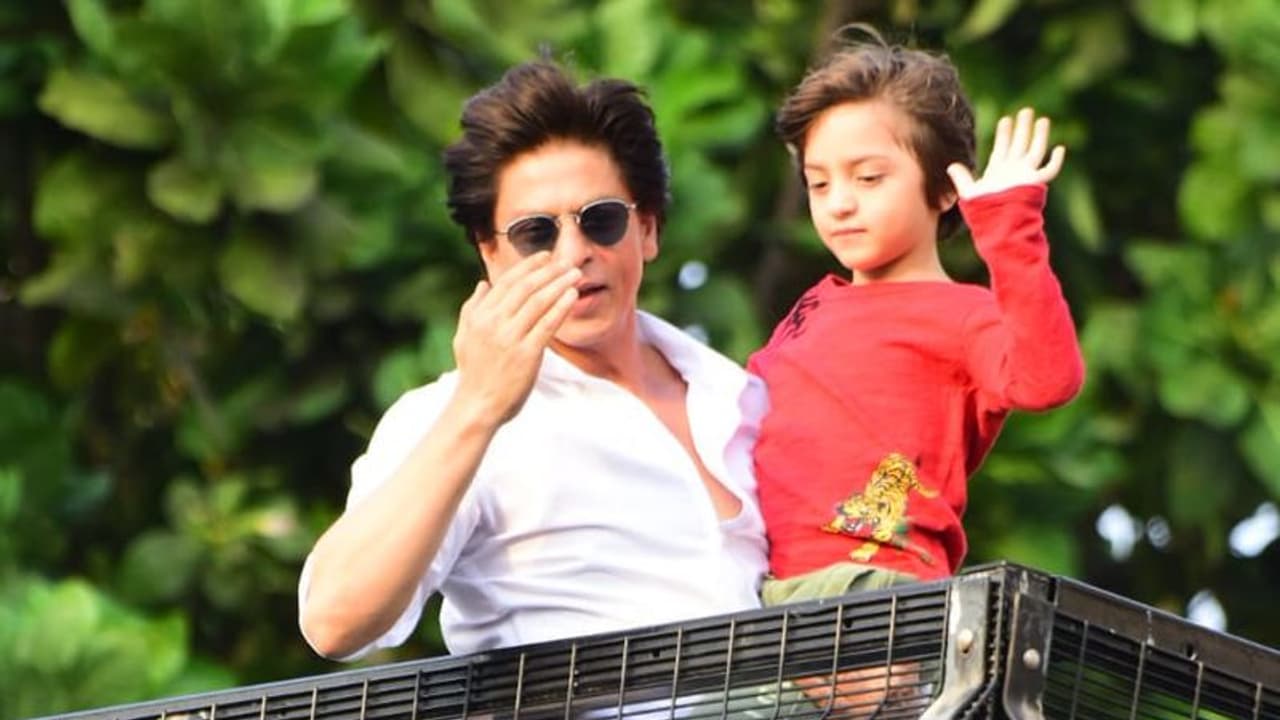 খান ভাইদের নিয়ে বাড়ছে দুশ্চিন্তা, মহামারীর মধ্যে রোজা পালনে উদ্বেগ প্রকাশ বলি প্রযোজকের খান ভাইদের নিয়ে বাড়ছে দুশ্চিন্তা, মহামারীর মধ্যে রোজা পালনে উদ্বেগ প্রকাশ বলি প্রযোজকের