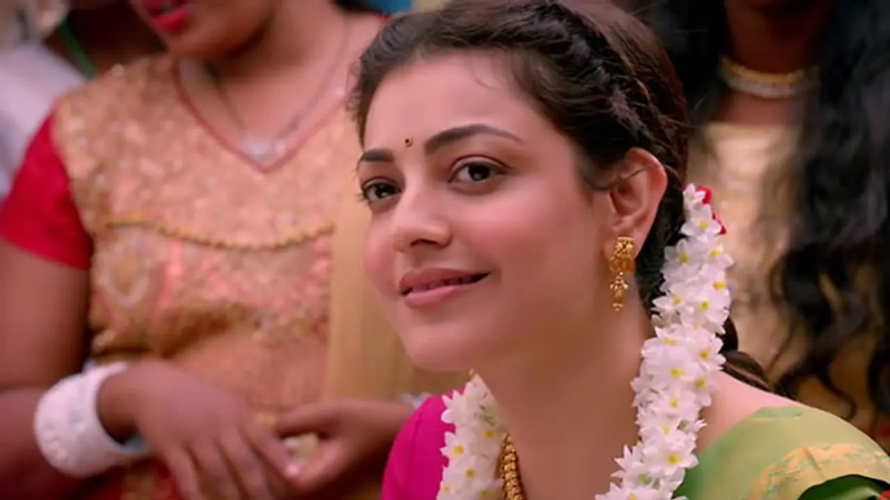 హాట్ సీన్లపై కత్తిరింపు.. హర్ట్ అయిన కాజల్!