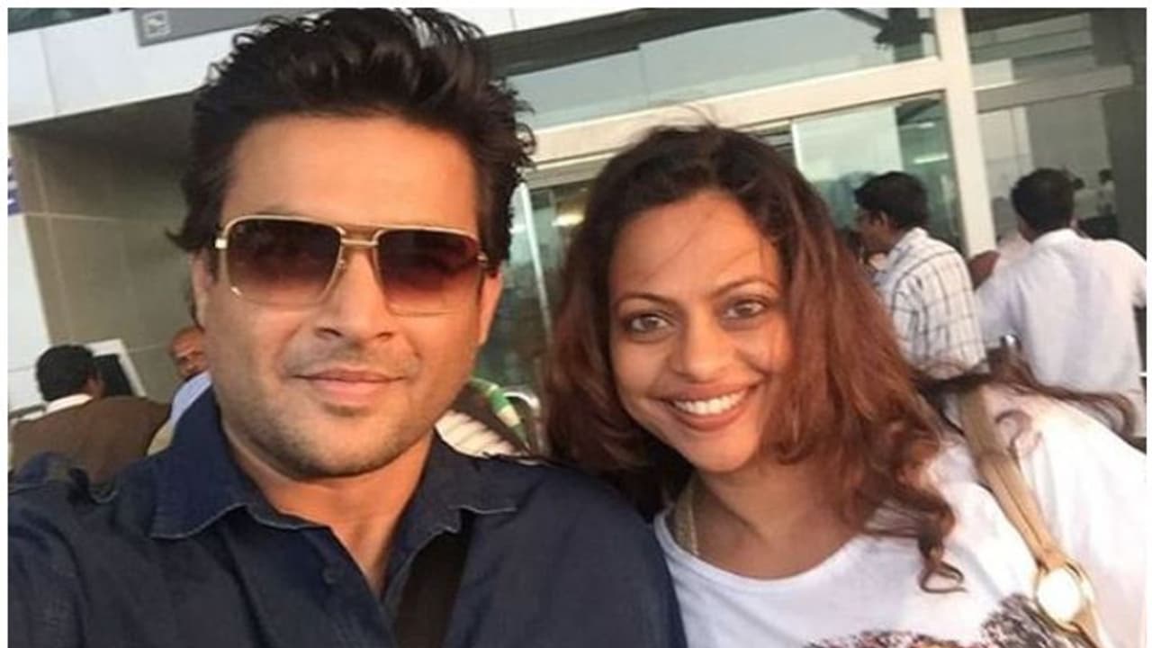 വിവാഹവാര്ഷിക ദിനത്തില് മാധവന്റെ പ്രണയസന്ദേശവും സെല്ഫിയും! വിവാഹവാര്ഷിക ദിനത്തില് മാധവന്റെ പ്രണയസന്ദേശവും സെല്ഫിയും!