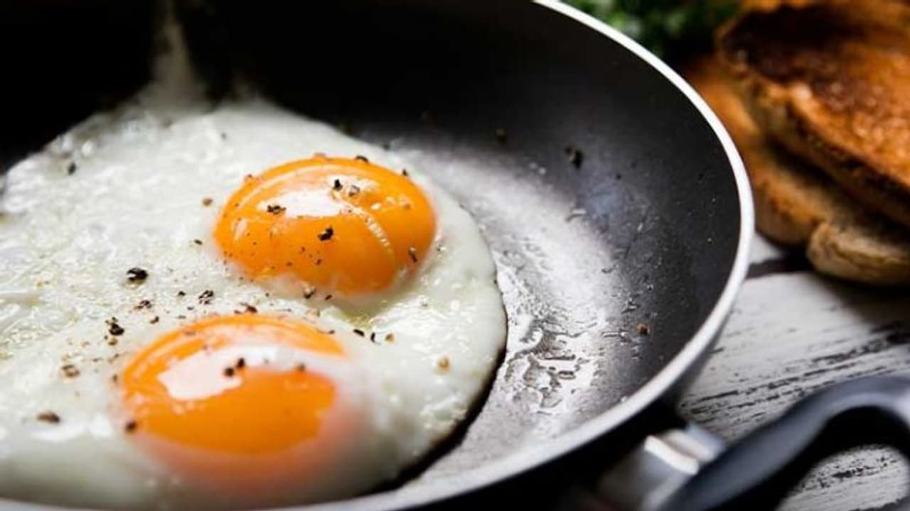 ദിവസവും രണ്ടില്‍ കൂടുതല്‍ മുട്ട കഴിക്കാറുണ്ടോ? ഇതൊന്ന് അറിഞ്ഞോളൂ...