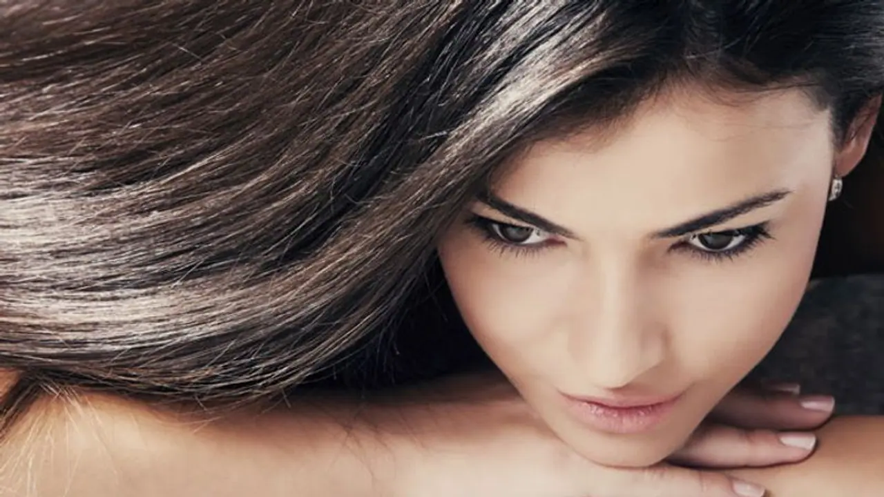 এক মগ জলের গুণে চুল হবে সিল্কি, জেনে নিন কীভাবে সম্ভব, রইল সহজ টোটকার হদিশ 