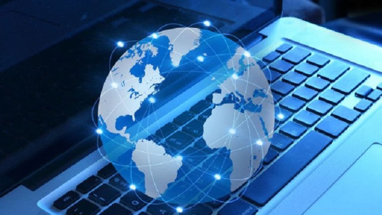 அதிகமாக இண்டர்நெட் பயன்படுத்துபவரா நீங்கள் ? உங்களுக்கு ஒரு ஷாக் நியூஸ் !! அதிகமாக இண்டர்நெட் பயன்படுத்துபவரா நீங்கள் ? உங்களுக்கு ஒரு ஷாக் நியூஸ் !!