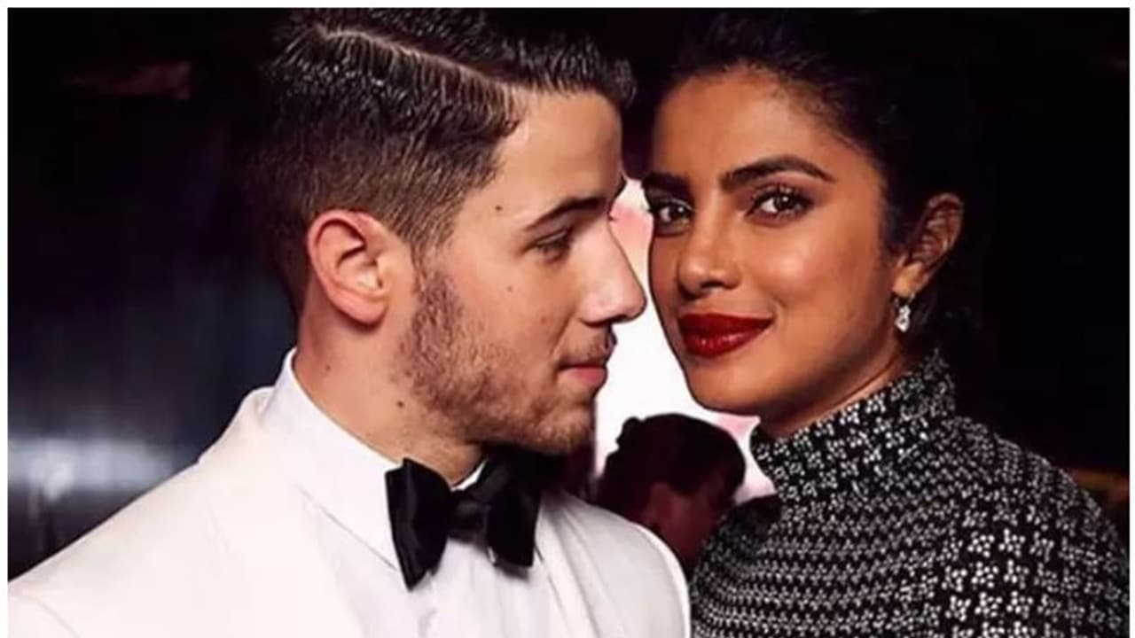 ഭര്ത്താവ് നിക്കുമായുള്ള പ്രായ വ്യത്യാസം; ആളുകളുടെ ഇരട്ടത്താപ്പിനെക്കുറിച്ച് പ്രിയങ്ക ചോപ്ര ഭര്ത്താവ് നിക്കുമായുള്ള പ്രായ വ്യത്യാസം; ആളുകളുടെ ഇരട്ടത്താപ്പിനെക്കുറിച്ച് പ്രിയങ്ക ചോപ്ര