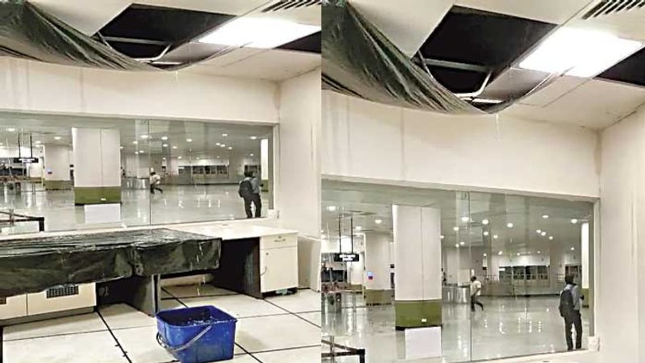 ಸೋರುತ್ತಿರುವ ಮೆಟ್ರೋ ಚಾವಣಿ