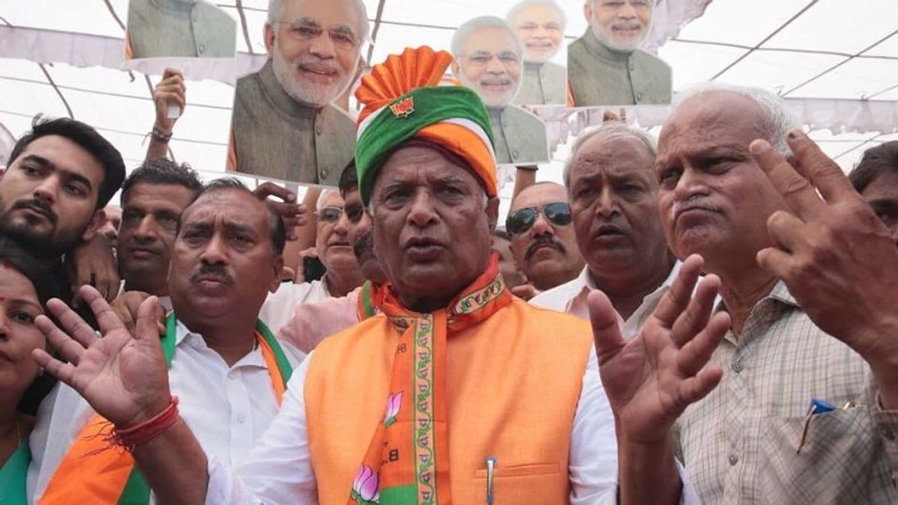 अकबर को लेकर फिर गर्मायी राजस्थान की सियासत, जानें क्या है मामला
