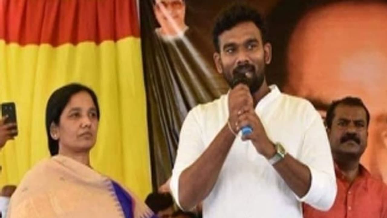 ఎన్ని కేసులు పెట్టినా భయపడేది లేదు...: పరిటాల శ్రీరామ్ హెచ్చరికా ఎన్ని కేసులు పెట్టినా భయపడేది లేదు...: పరిటాల శ్రీరామ్ హెచ్చరికా