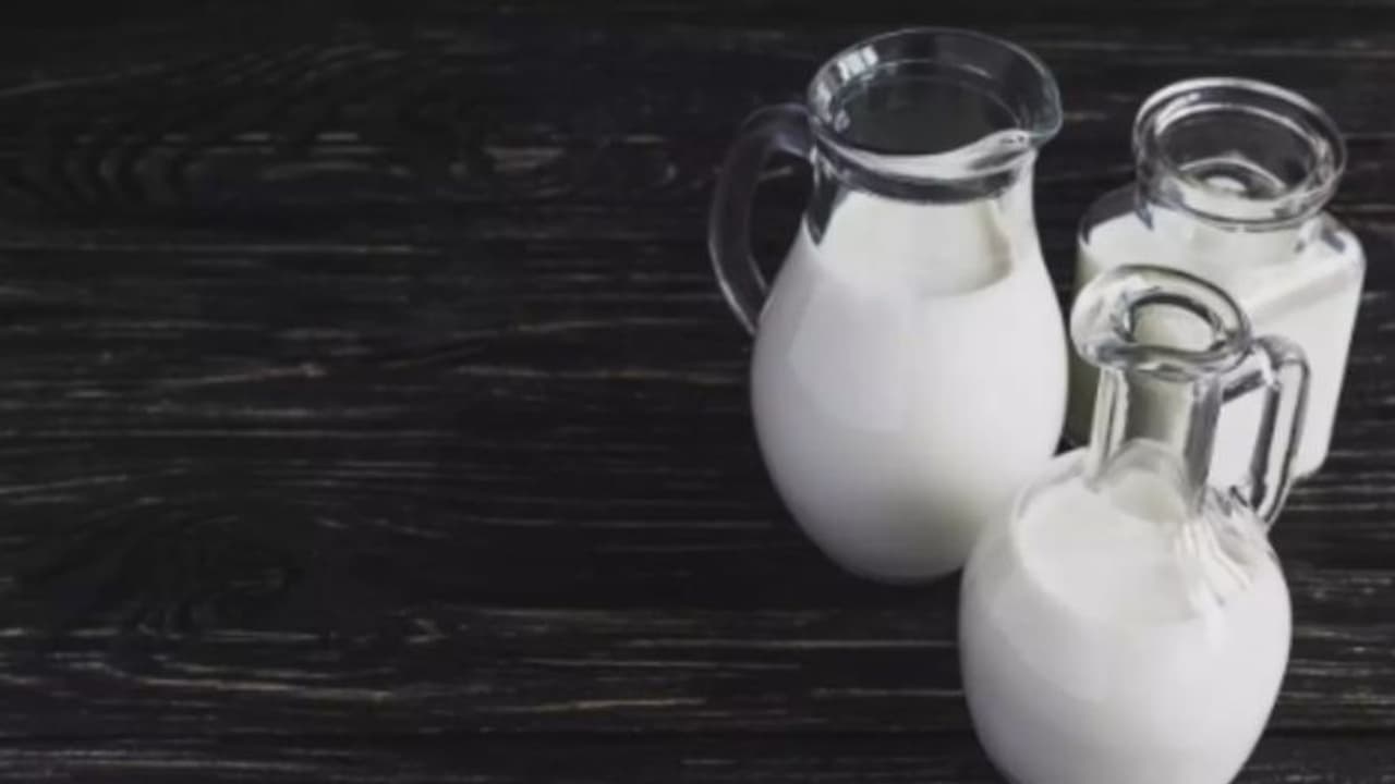 കുഞ്ഞുങ്ങൾക്ക് ആട്ടിൻ പാൽ നൽകാമോ; പഠനം പറയുന്നത് കുഞ്ഞുങ്ങൾക്ക് ആട്ടിൻ പാൽ നൽകാമോ; പഠനം പറയുന്നത്