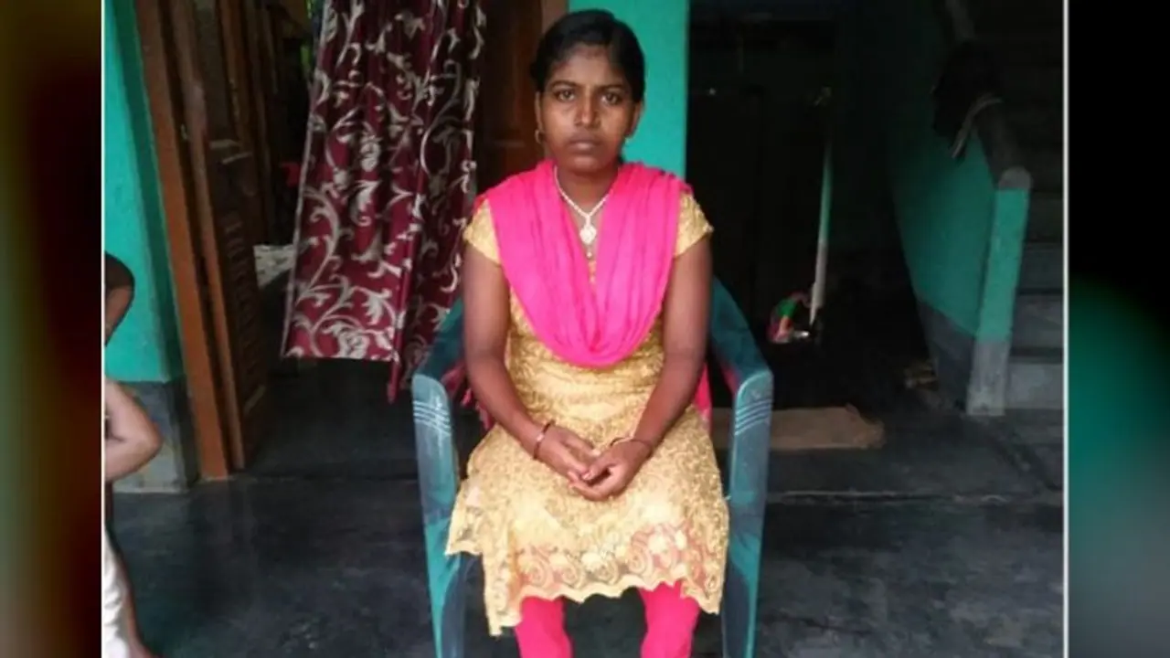 বাইক, টাকাতেও মন ভরল না, পণের খাট খারাপ হওয়ায় 'খুন' নববধূ বাইক, টাকাতেও মন ভরল না, পণের খাট খারাপ হওয়ায় 'খুন' নববধূ