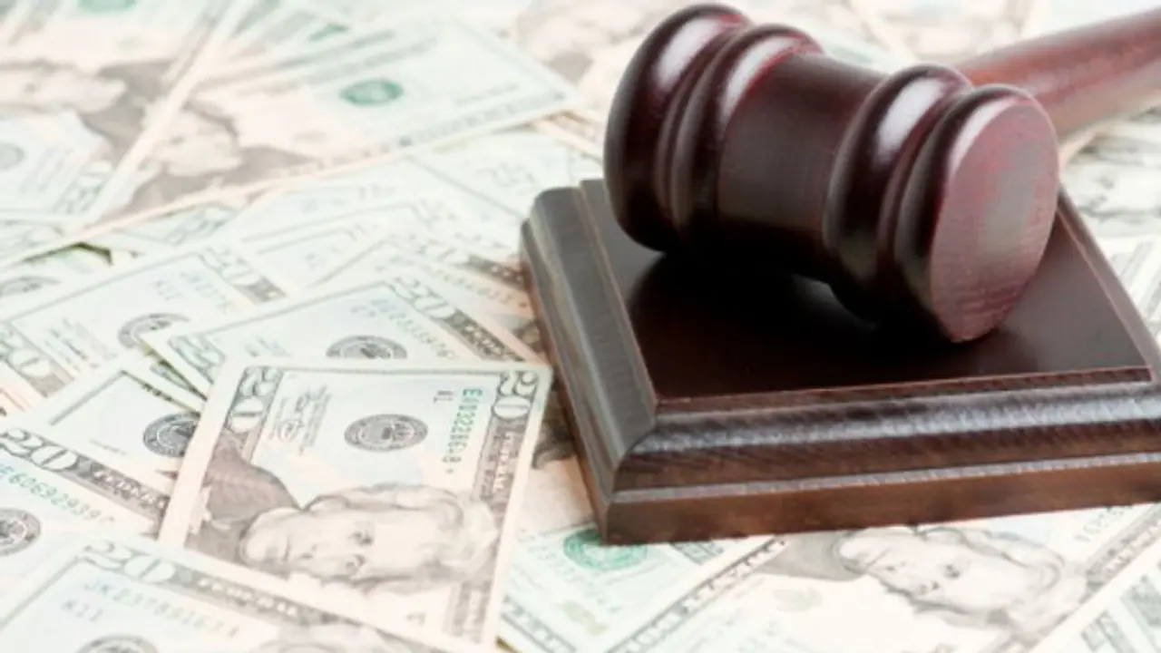 বিচ্ছেদের পর স্বামীর বেতনের ৩০% খোরপোষ দিতে হবে স্ত্রীকে, জানাল হাইকোর্ট