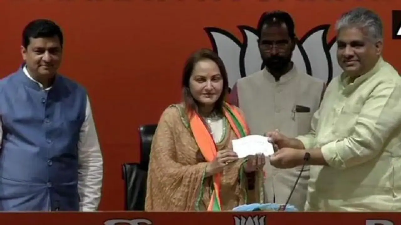 जाने क्यों जयाप्रदा ने खोला आजम खान के खिलाफ मोर्चा, बढ़ेंगी एसपी सांसद की मुश्किलें