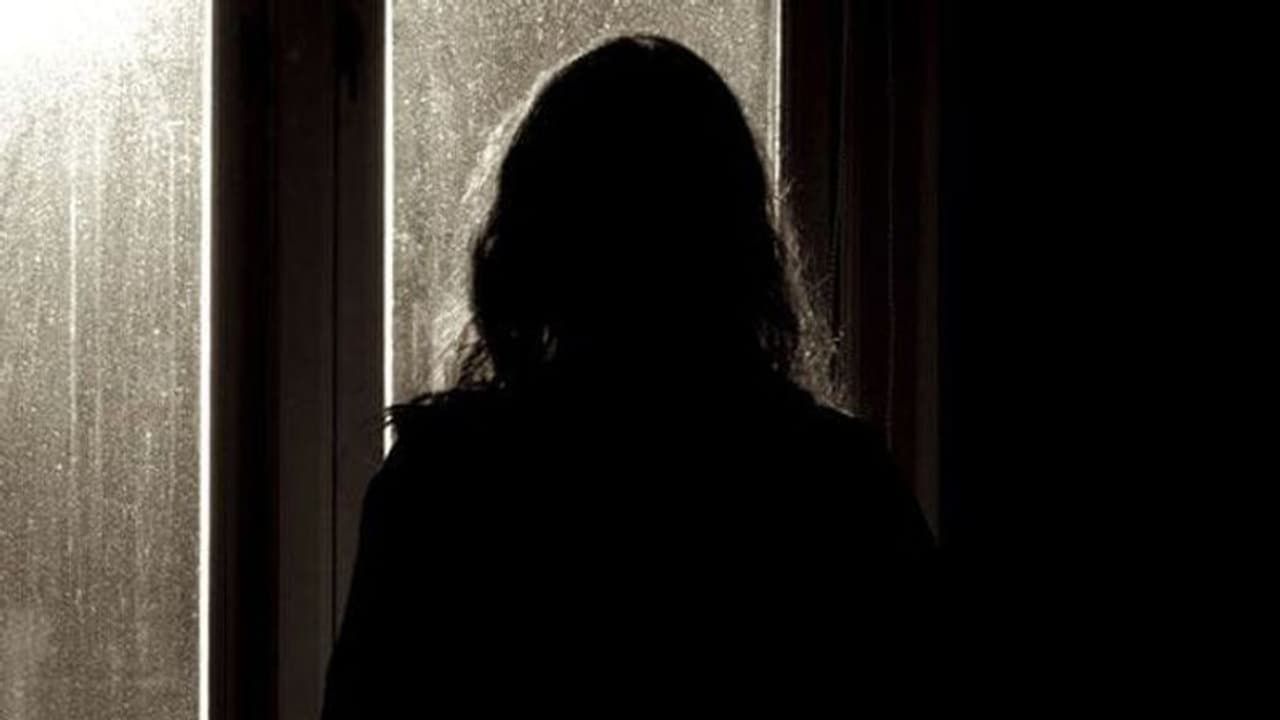 തന്നെ വീട്ടുകാര്‍ അവഗണിക്കുന്നുവോ എന്ന ഭയം, ദന്ത ഡോക്ടര്‍ സഹോദരനും മകള്‍ക്കും വിഷം നല്‍കി