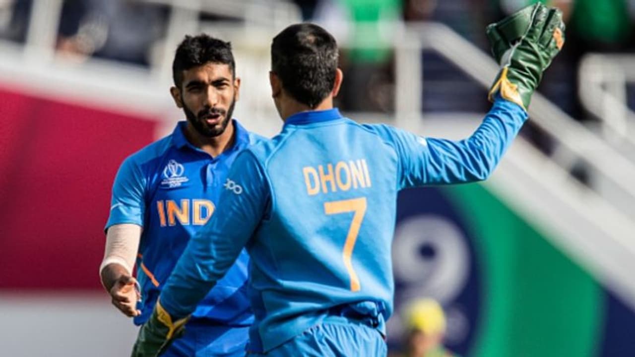 ಟೀಂ ಇಂಡಿಯಾ ಗೆಲುವಿಗೆ ಅಡ್ಡಿಯಾಗಿದ್ದ ಭಾರತೀಯನನ್ನೇ ತವರಿಗಟ್ಟಿದ ಬುಮ್ರಾ..? ಟೀಂ ಇಂಡಿಯಾ ಗೆಲುವಿಗೆ ಅಡ್ಡಿಯಾಗಿದ್ದ ಭಾರತೀಯನನ್ನೇ ತವರಿಗಟ್ಟಿದ ಬುಮ್ರಾ..?