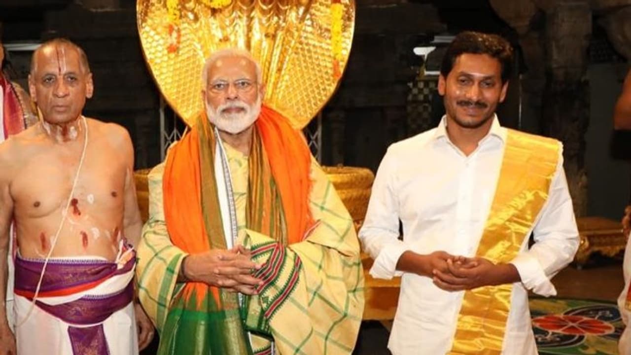 జగన్ మంత్రాంగ ఫలితం: ఎపికి కేంద్రం తీపి కబురు