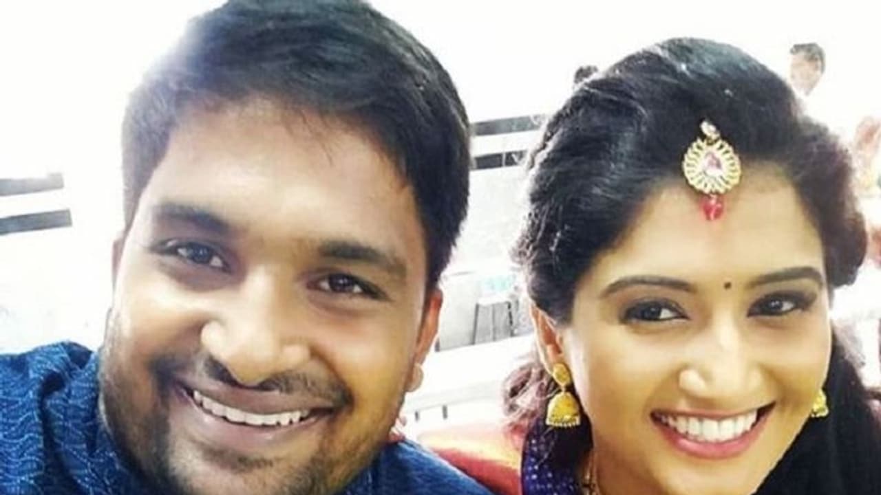 ಪವನ್ ಒಡೆಯರ್ ಪತ್ನಿ ಈಗ ಫ್ಯಾಷನ್ ಡಿಸೈನರ್! ಪವನ್ ಒಡೆಯರ್ ಪತ್ನಿ ಈಗ ಫ್ಯಾಷನ್ ಡಿಸೈನರ್!