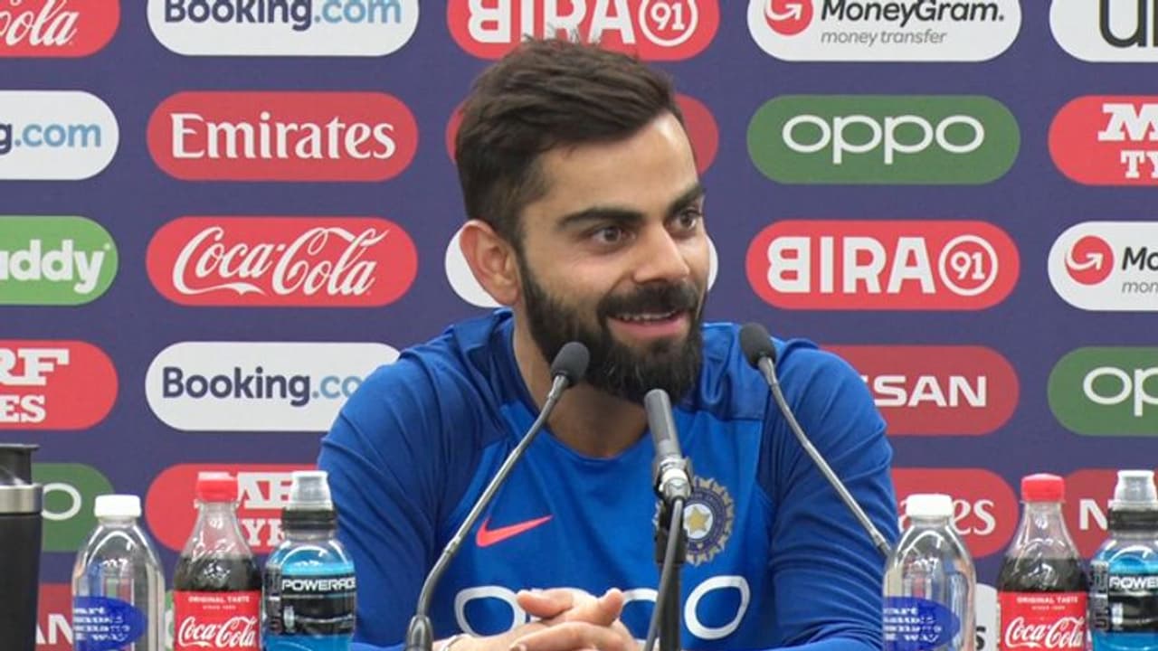 ಪಂದ್ಯ ವೀಕ್ಷಿಸಲು ಬನ್ನಿ, ಟಿಕೆಟ್ ಮಾತ್ರ ಕೇಳಬೇಡಿ ಇಂಟ್ರೆಸ್ಟಿಂಗ್ ಕತೆ ಹೇಳಿದ ಕೊಹ್ಲಿ! ಪಂದ್ಯ ವೀಕ್ಷಿಸಲು ಬನ್ನಿ, ಟಿಕೆಟ್ ಮಾತ್ರ ಕೇಳಬೇಡಿ ಇಂಟ್ರೆಸ್ಟಿಂಗ್ ಕತೆ ಹೇಳಿದ ಕೊಹ್ಲಿ!