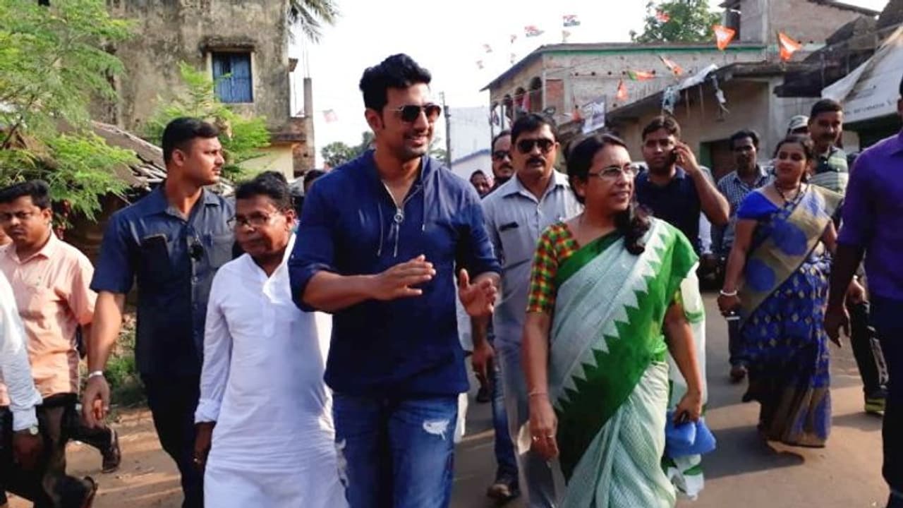 দেব শান্তির বার্তা দিলেন কেশপুরে! ঠিক তার পরেই 'জয় শ্রীরাম' ধ্বনি তুলে ফের অশান্তি এলাকায় দেব শান্তির বার্তা দিলেন কেশপুরে! ঠিক তার পরেই 'জয় শ্রীরাম' ধ্বনি তুলে ফের অশান্তি এলাকায়