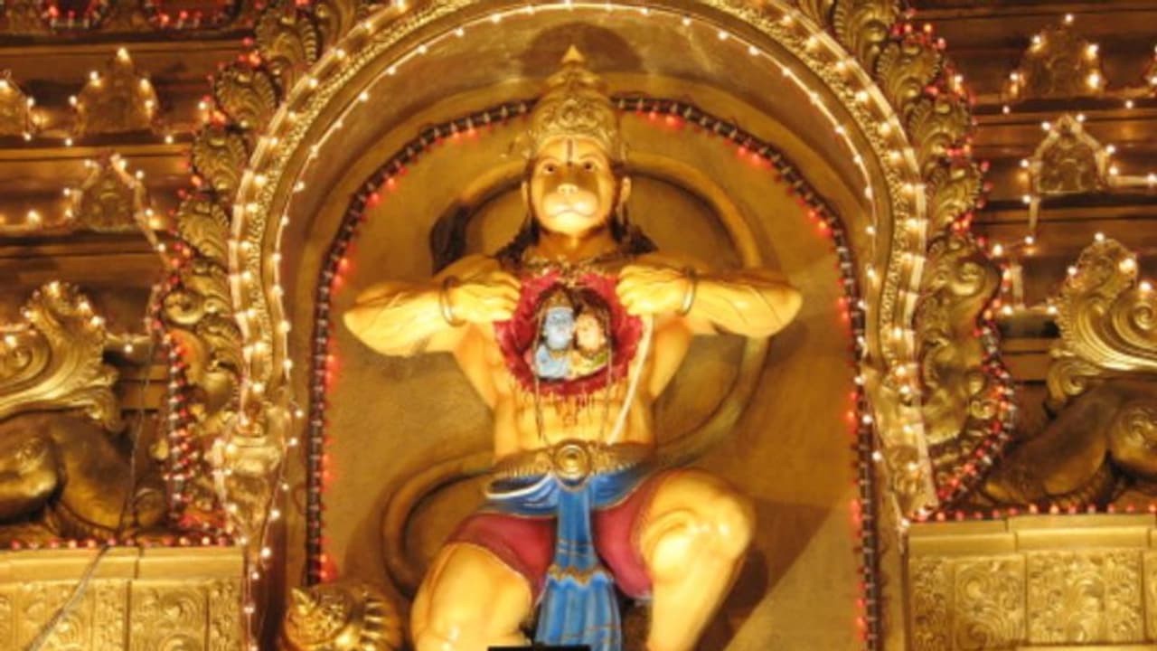 বজরঙ্গবলীর পুজোয় এই পদ্ধতি মেনে চললে আপনি হতে পারেন বিপুল ধন সম্পদের অধিকারী বজরঙ্গবলীর পুজোয় এই পদ্ধতি মেনে চললে আপনি হতে পারেন বিপুল ধন সম্পদের অধিকারী