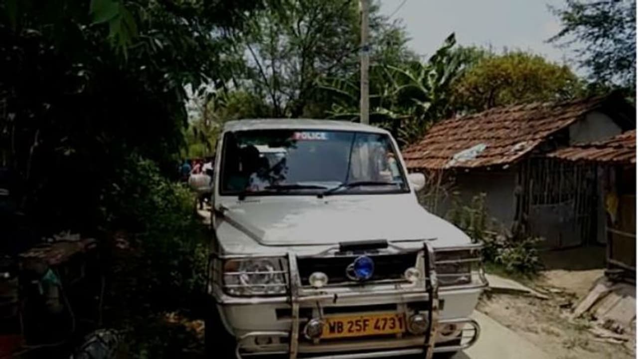 বাদুড়িয়ার খালে পাঁচ বস্তা মাংস, সন্দেশখালি কাণ্ডের সঙ্গে যোগ কিনা, হচ্ছে পরীক্ষা