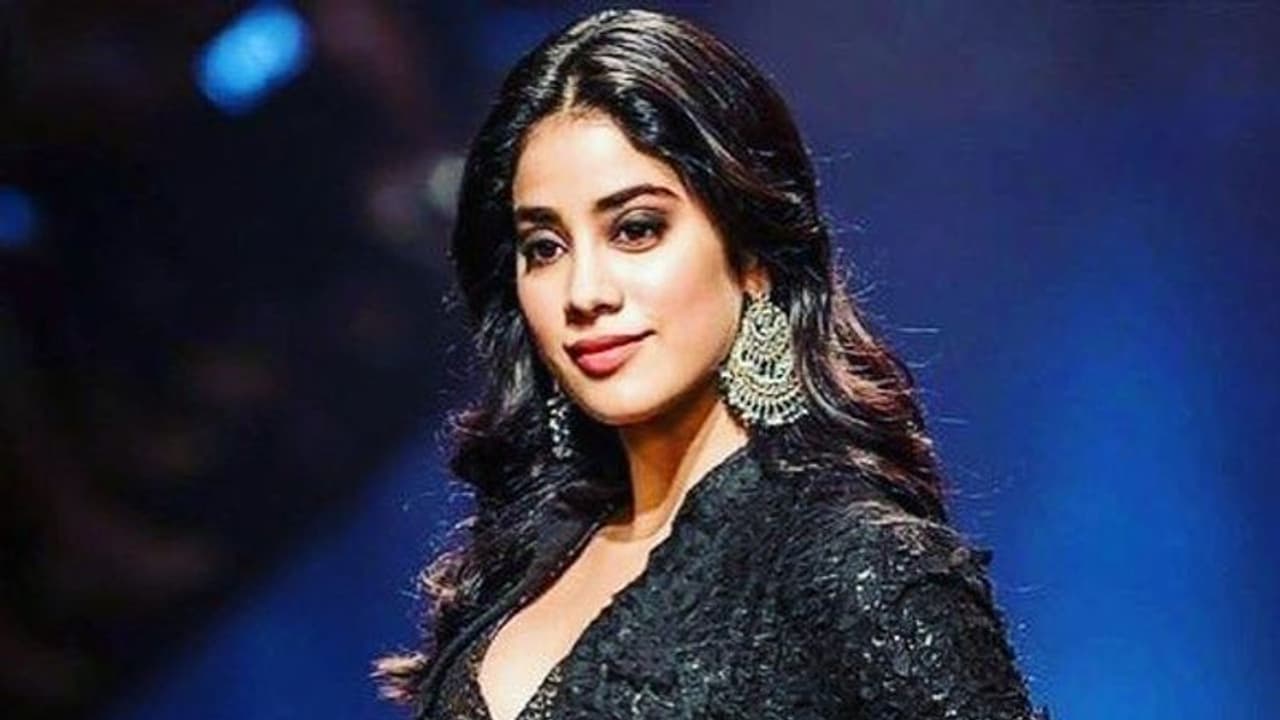 চার পরিচালকের তৈরি শর্ট ফিল্মে এবার আত্মপ্রকাশ জাহ্নবী কাপুরের চার পরিচালকের তৈরি শর্ট ফিল্মে এবার আত্মপ্রকাশ জাহ্নবী কাপুরের