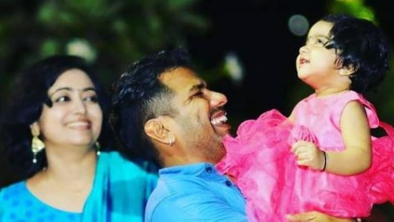 ബാലഭാസ്കറിന്റെ മരണം: അന്വേഷണം സിബിഐക്ക്; സർക്കാർ വിജ്ഞാപനം ഇറക്കി ബാലഭാസ്കറിന്റെ മരണം: അന്വേഷണം സിബിഐക്ക്; സർക്കാർ വിജ്ഞാപനം ഇറക്കി