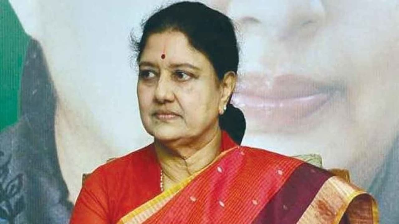 ബെംഗളൂരു ജയിലില് ശശികലയ്ക്ക് ദേഹാസ്വാസ്ഥ്യം; ആശുപത്രിയിലേക്ക് മാറ്റി ബെംഗളൂരു ജയിലില് ശശികലയ്ക്ക് ദേഹാസ്വാസ്ഥ്യം; ആശുപത്രിയിലേക്ക് മാറ്റി