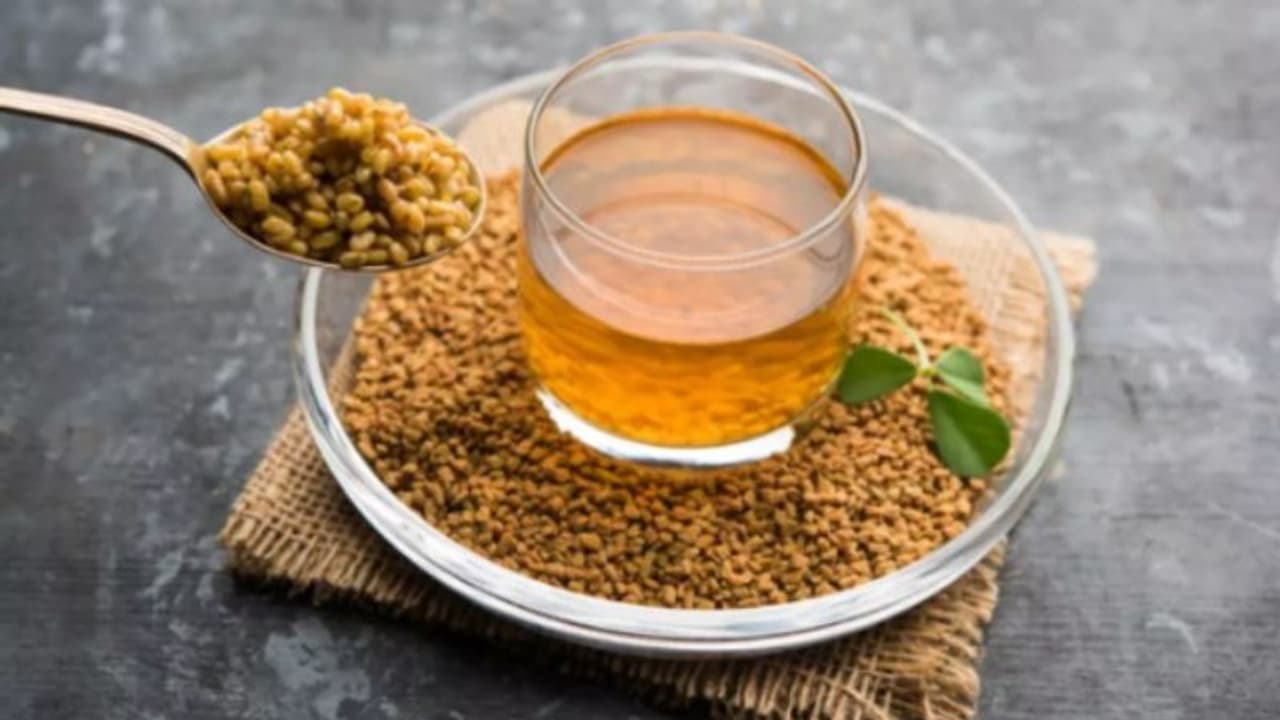 డయాబెటీస్ నుంచి కొలెస్ట్రాల్ వరకు.. మెంతుల్లో ఇన్ని ప్రయోజనాలు దాగున్నాయా? డయాబెటీస్ నుంచి కొలెస్ట్రాల్ వరకు.. మెంతుల్లో ఇన్ని ప్రయోజనాలు దాగున్నాయా?