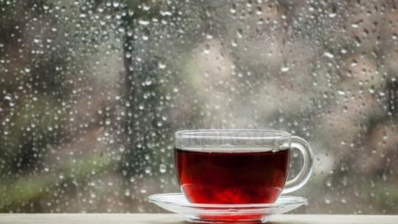 കട്ടന് ചായ കുടിച്ചാല് ലഭിക്കുന്ന പത്ത് ഗുണങ്ങള് കട്ടന് ചായ കുടിച്ചാല് ലഭിക്കുന്ന പത്ത് ഗുണങ്ങള്