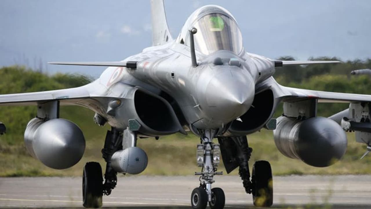 আর মাত্র দুই মাস, ভারতে আসতে চলেছে রাফাল বিমান আর মাত্র দুই মাস, ভারতে আসতে চলেছে রাফাল বিমান