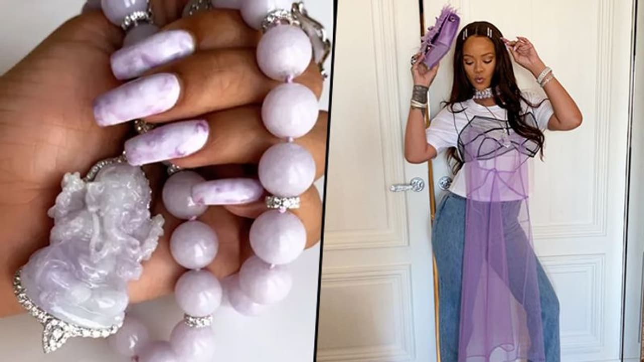 Singer Rihanna posts picture with Ganesha idol necklace; netizens ask ‘is she coming to India?’ Singer Rihanna posts picture with Ganesha idol necklace; netizens ask ‘is she coming to India?’