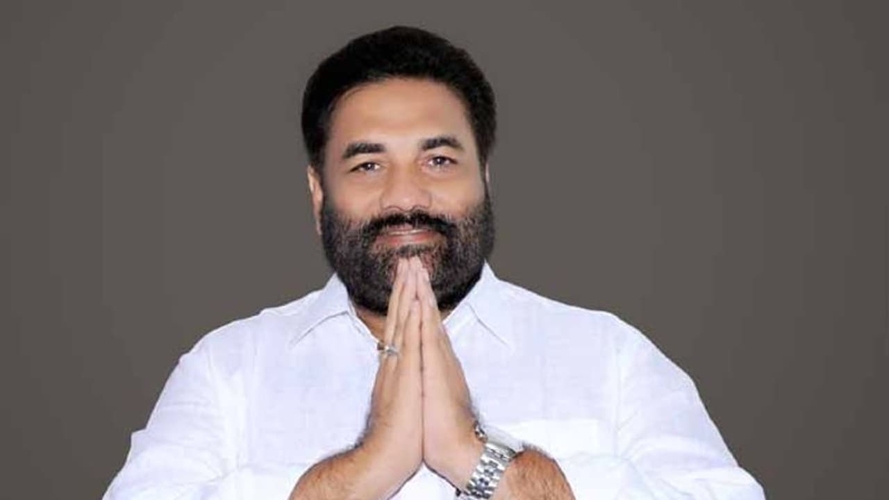 దైవసాక్షిగా కాదు, జగన్ సాక్షిగా: రెండుసార్లు ప్రమాణం చేసిన కోటంరెడ్డి దైవసాక్షిగా కాదు, జగన్ సాక్షిగా: రెండుసార్లు ప్రమాణం చేసిన కోటంరెడ్డి