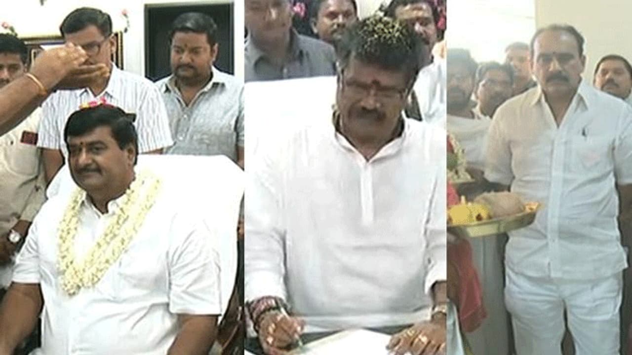 మంత్రిగా బాధ్యతలు స్వీకరించిన ధర్మాన, అవంతి, బాలినేని మంత్రిగా బాధ్యతలు స్వీకరించిన ధర్మాన, అవంతి, బాలినేని