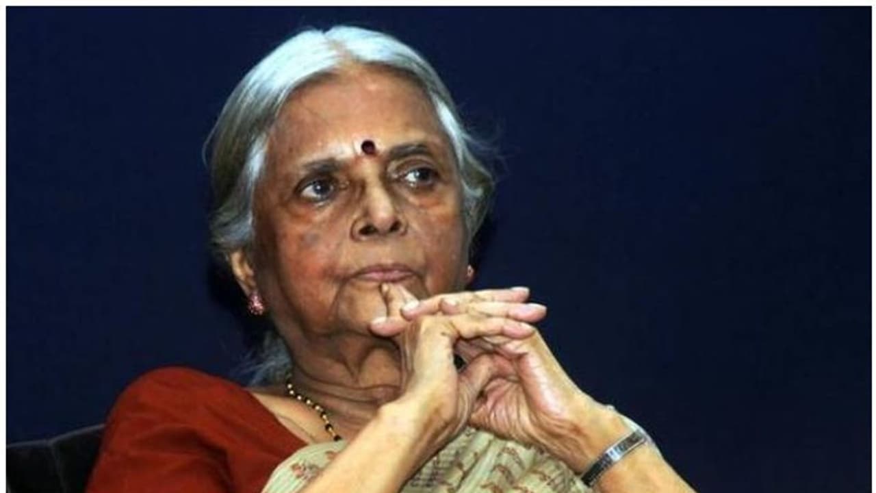 കൊവിഡ്: സു​ഗതകുമാരിയുടെ ആരോഗ്യനില അതീവ ഗുരുതരം