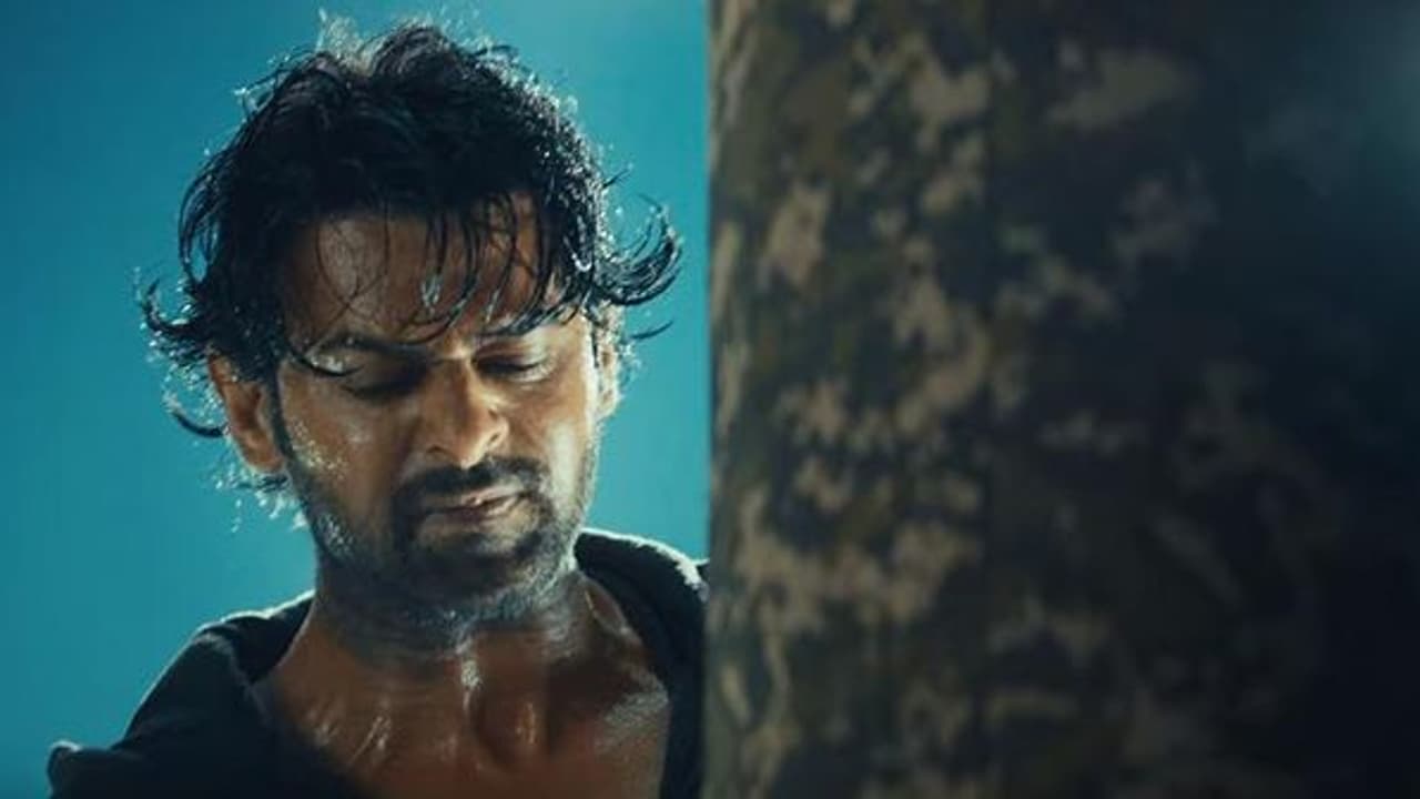 ஹாலிவுட் படங்களுக்கு சவால் விடும் சாஹோ!! இந்தியாவின் பிக்கஸ்ட் ஆக்ஷன் த்ரில்லர் ஹாலிவுட் படங்களுக்கு சவால் விடும் சாஹோ!! இந்தியாவின் பிக்கஸ்ட் ஆக்ஷன் த்ரில்லர்