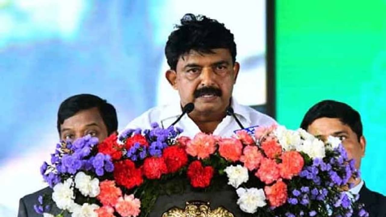 జగన్ కేబినెట్‌: సమాచారశాఖ మంత్రిగా అప్పుడు తండ్రి.. ఇప్పుడు కొడుకు