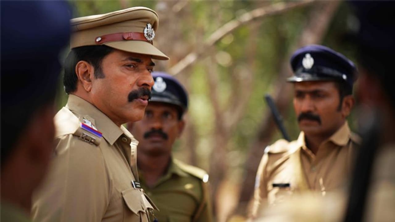 'മധുരരാജ'യുടെ വിജയം ആവര്ത്തിക്കുമോ 'ഉണ്ട'? കേരളത്തിലെ റിലീസ് 161 തീയേറ്ററുകളില് 'മധുരരാജ'യുടെ വിജയം ആവര്ത്തിക്കുമോ 'ഉണ്ട'? കേരളത്തിലെ റിലീസ് 161 തീയേറ്ററുകളില്