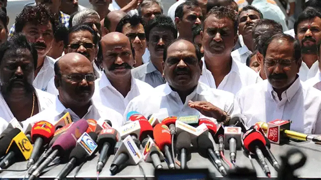 அதிமுக கட்சிக்குள் எந்த குழப்பமும் இல்லை... இருவருக்கும் என்னுடைய ஆதரவு உண்டு... வைத்தியலிங்கம் அதிரடி..!